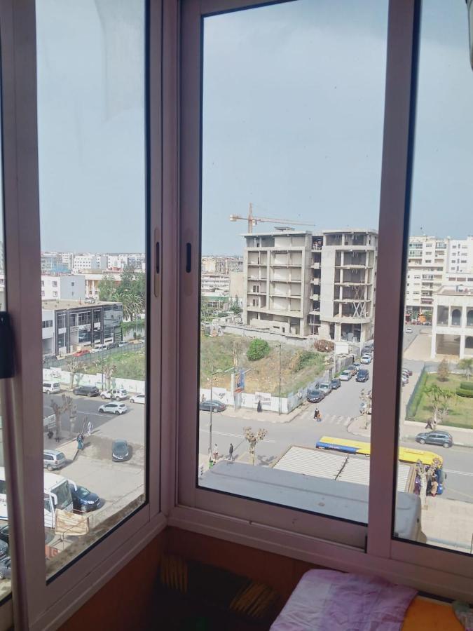 Appart Najia Au Centre Kenitra Avec Grande Terrasse Exterior photo